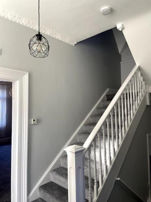 Large Boutique Self Catering Southsea Holiday Flat Portsmouth Ngoại thất bức ảnh