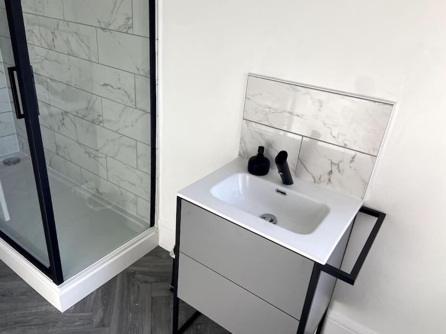 Large Boutique Self Catering Southsea Holiday Flat Portsmouth Ngoại thất bức ảnh