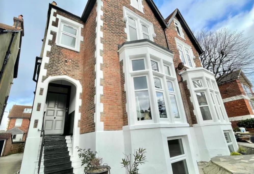 Large Boutique Self Catering Southsea Holiday Flat Portsmouth Ngoại thất bức ảnh